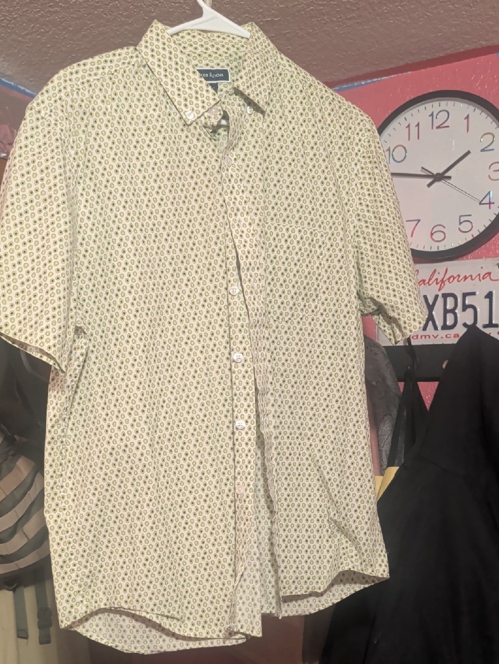 Short-Sleeve Printed Button-Up Shirt - Light Green